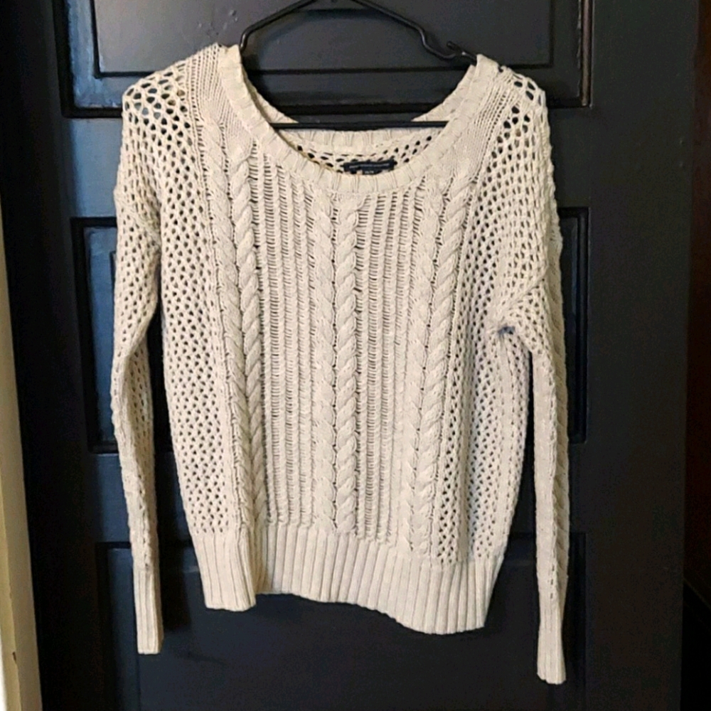 ⭐4/$16.‼️American Eagle cable sweater xs